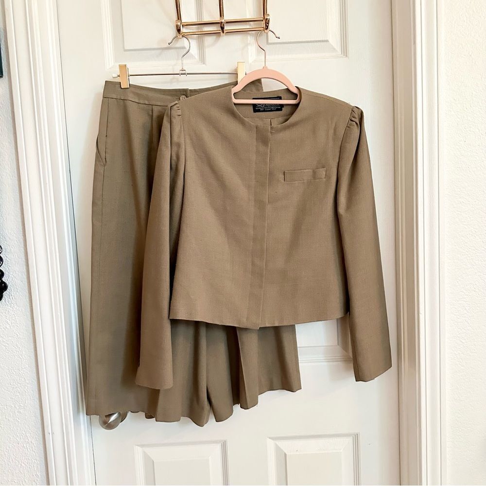 Vintage 1960’s Chaus two piece set